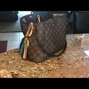 Louis Vuitton Montaigne GM